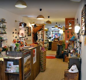 creation bijoux naturels lyon, creation bijoux nature lyon, bijouterie fantaisie lyon, creation bijoux lyon, creation bijoux bois lyon