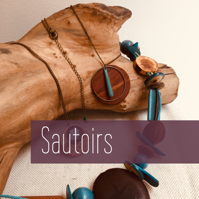 Rootsabaga création de bijoux naturels artisanaux à lyon sautoirs bois et graines