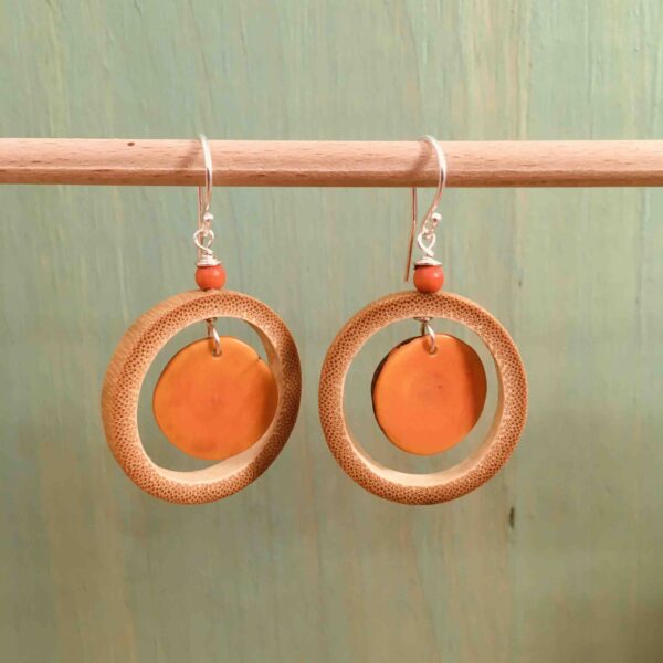 boucles d'oreilles bambou ivoire végétal ronde légère bijou artisanal créateur orange