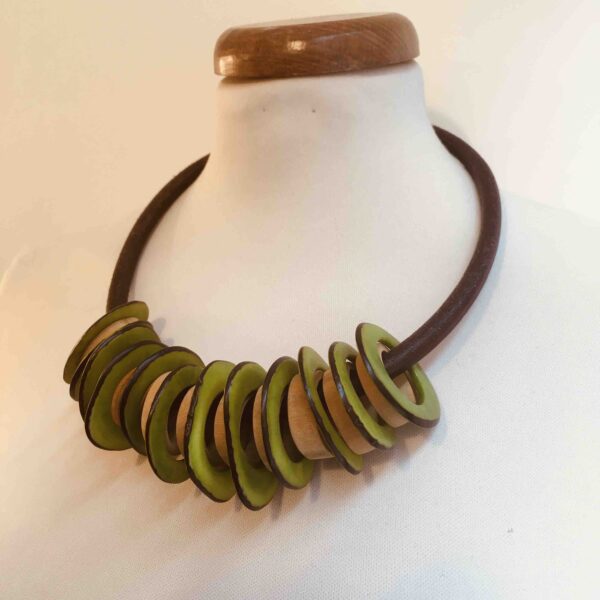 collier Bambou Folie ivoire végétal Rootsabaga vert