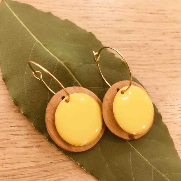 boucles d'oreilles créoles bois email jaune citron Rootsabaga