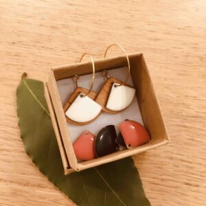 coffret créoles éventail blanc corail noir bois Rootsabaga